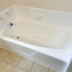 3b-tub-and-tile2-after.jpg-vylepšené